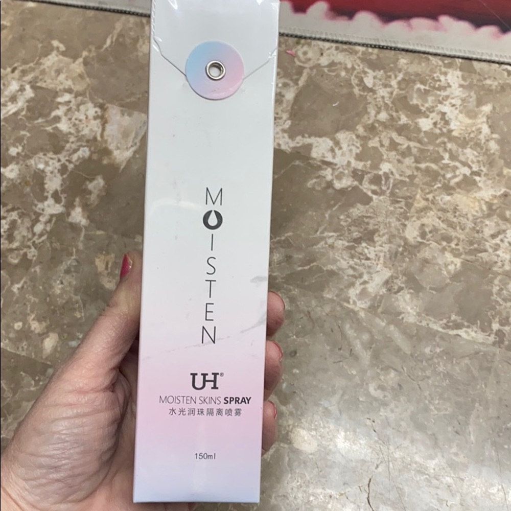 UH SUNBLOCK SPRAY SPF50 / WHITENING/moisten